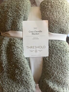 Threshold King Cozy Chenille Blanket in Sage
